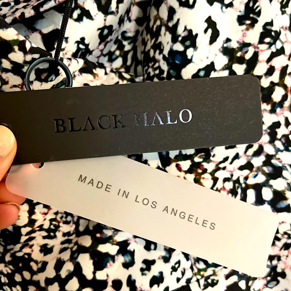 Black Halo made in LA - Size 8 - Hepburn sheath with left leg slit formal dress